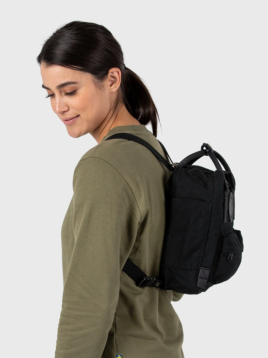 FJÄLLRÄVEN Sac à Dos Fjällräven Kanken N°2 Mini Black 17 FJÄLLRÄVEN Sac à Dos Fjällräven Kanken N°2 Mini Black – Image 15