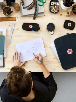 FJÄLLRÄVEN Trousse Fjällräven Kanken Pen Case -Sac et Style Boutique trousse scolaire fjallraven 799931z